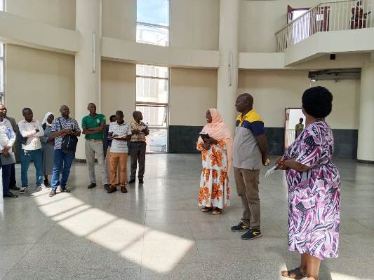 Visite d’un représentant de l’IFDC à l’ENS en compagnie de trois écoles secondaires